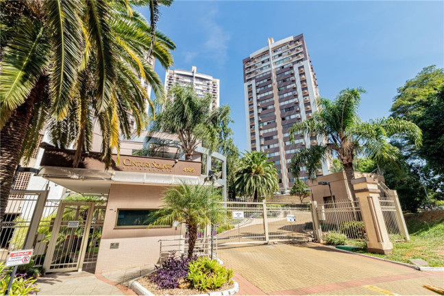 Imóvel com 3 Quartos à Venda,  em Floresta - Porto Alegre