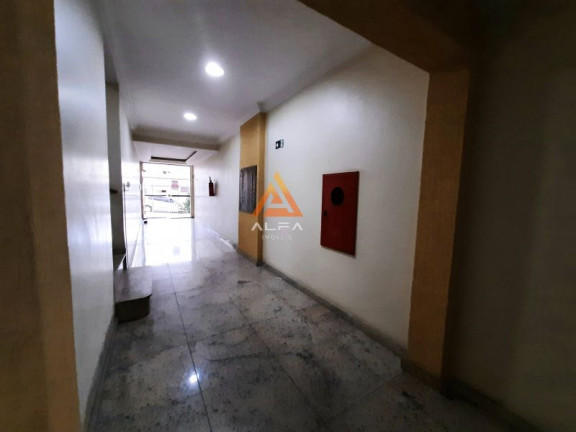 Imagem Apartamento com 3 Quartos à Venda, 130 m²