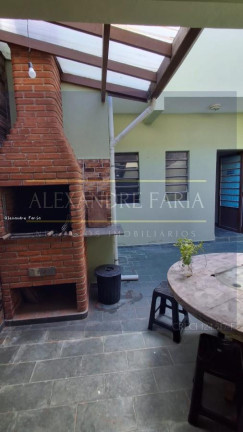 Imagem Casa com 3 Quartos para Alugar, 200 m² em Topolandia - São Sebastião