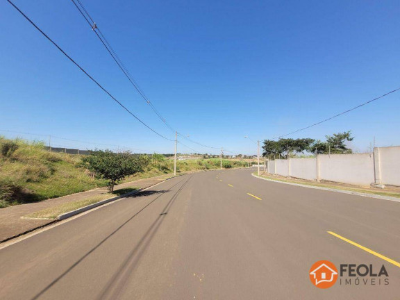 Imagem Terreno à Venda, 2.024 m² em Jardim São Francisco - Nova Odessa Imagem Terreno à Venda, 2.024 m² em Jardim São Francisco - Nova Odessa