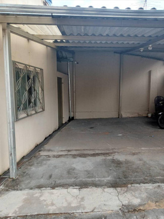 Imagem Casa com 2 Quartos à Venda, 383 m² em Centro - Anápolis
