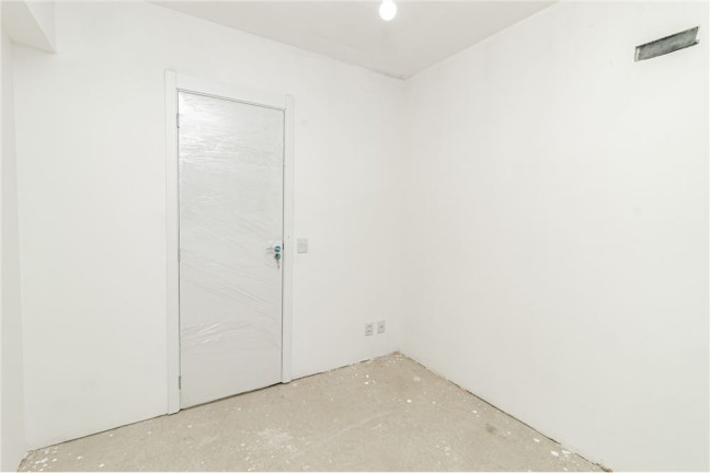 Imagem Imóvel com 2 Quartos à Venda, em Passo Da Areia - Porto Alegre Imagem Imóvel com 2 Quartos à Venda, em Passo Da Areia - Porto Alegre