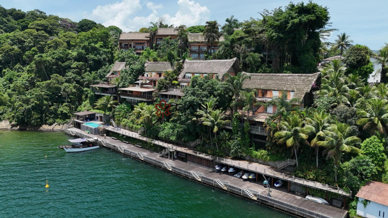 Casa com 4 Quartos à Venda, 260 m² em Centro - Angra Dos Reis