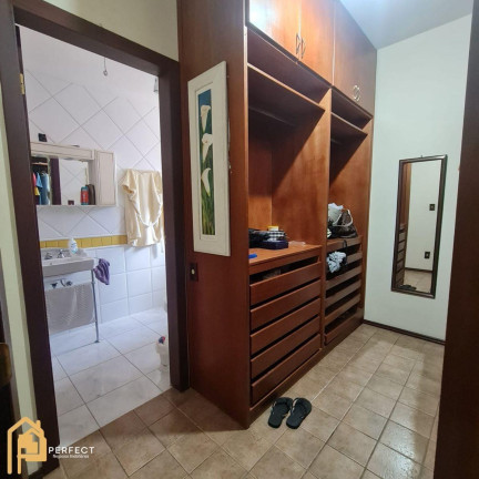 Imagem Casa com 5 Quartos à Venda, 300 m² em Independência - Taubaté