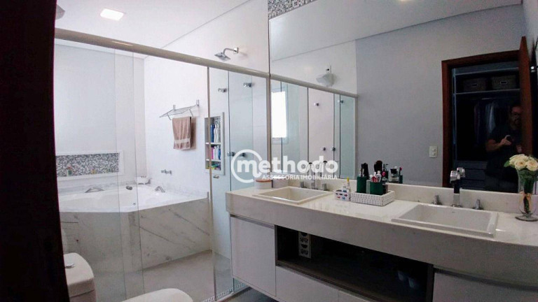 Imagem Casa com 4 Quartos à Venda, 330 m² em Swiss Park - Campinas Imagem Casa com 4 Quartos à Venda, 330 m² em Swiss Park - Campinas