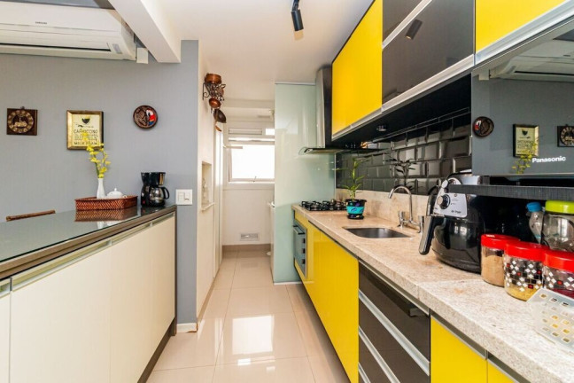 Imagem Apartamento com 3 Quartos à Venda, 76 m² em São Sebastião - Porto Alegre
