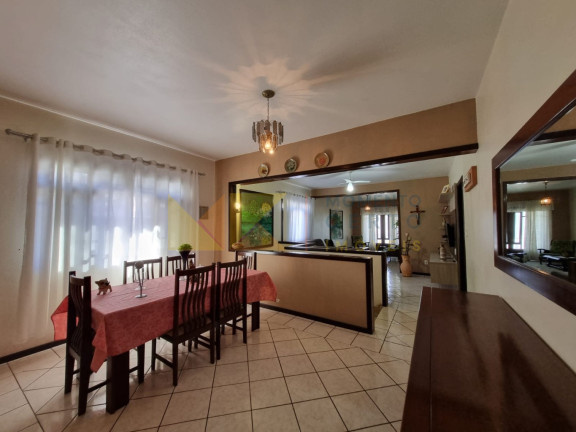 Imagem Casa com 3 Quartos à Venda, 238 m² em Progresso - Blumenau