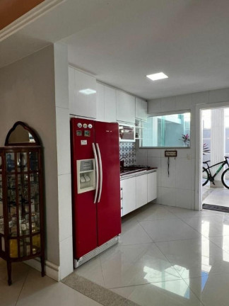Imagem Casa com 3 Quartos à Venda, 450 m² em Itacoatiara - Niterói