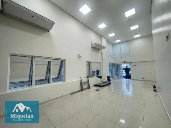 Edifício Residencial para Alugar, 857 m² em Santana - São Paulo