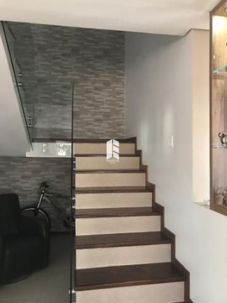 Imagem Casa com 3 Quartos à Venda, 250 m² em Bonfim - Santa Maria Imagem Casa com 3 Quartos à Venda, 250 m² em Bonfim - Santa Maria