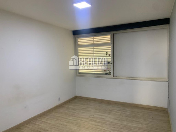 Imagem Apartamento com 4 Quartos à Venda, 242 m² em Centro - Uberaba Imagem Apartamento com 4 Quartos à Venda, 242 m² em Centro - Uberaba