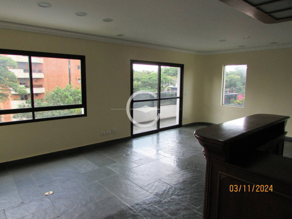 Imagem Apartamento com 4 Quartos à Venda, 220 m² em Moema - São Paulo