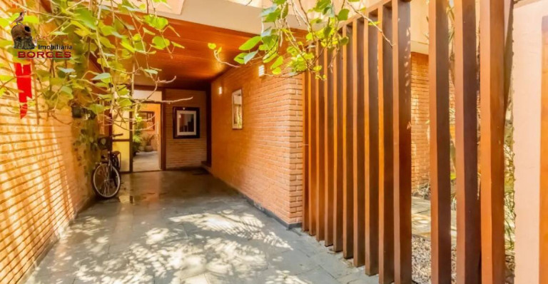 Imagem Casa com 4 Quartos à Venda, 310 m² em Moema - São Paulo Imagem Casa com 4 Quartos à Venda, 310 m² em Moema - São Paulo