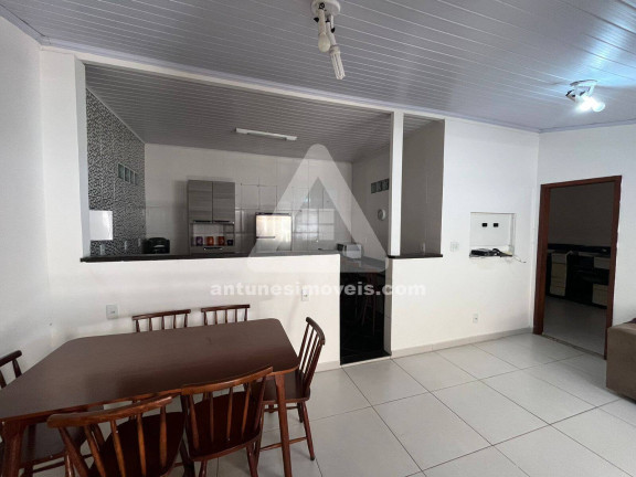 Imagem Casa com 6 Quartos à Venda, 200 m² em Cabo Frio