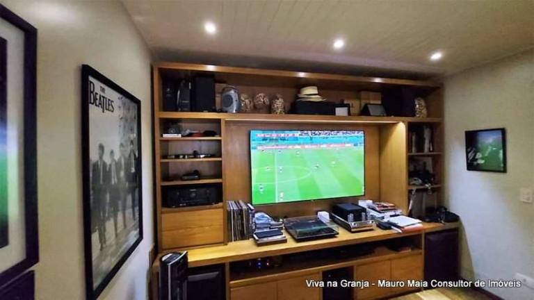 Imagem Casa com 4 Quartos à Venda, 1.032 m² em Altos De São Fernando - Jandira Imagem Casa com 4 Quartos à Venda, 1.032 m² em Altos De São Fernando - Jandira