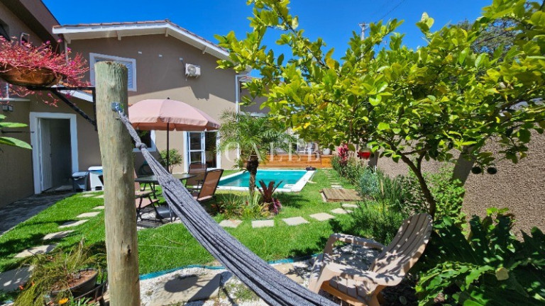 Imagem Casa com 4 Quartos à Venda, 220 m² em Jardim Maristela - Atibaia Imagem Casa com 4 Quartos à Venda, 220 m² em Jardim Maristela - Atibaia