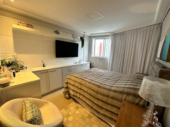 Imagem Apartamento com 3 Quartos à Venda, 120 m² em Centro - Balneário Camboriú Imagem Apartamento com 3 Quartos à Venda, 120 m² em Centro - Balneário Camboriú