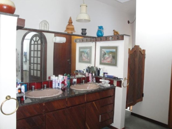 Imagem Casa com 3 Quartos à Venda, 300 m² em Chácara Vale Do Rio Cotia - Carapicuíba Imagem Casa com 3 Quartos à Venda, 300 m² em Chácara Vale Do Rio Cotia - Carapicuíba