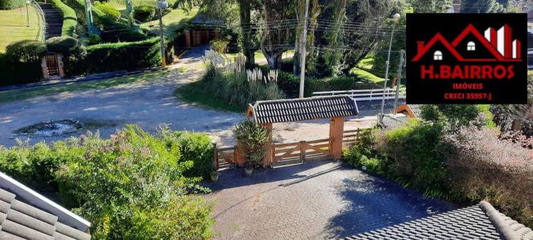 Imagem Casa com 5 Quartos à Venda, 2.500 m² em Vila Capivari - Campos Do Jordão