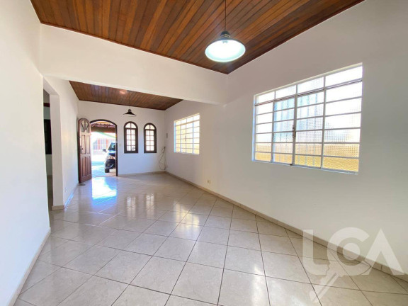 Casa com 2 Quartos à Venda, 99 m² em Centro - Caraguatatuba