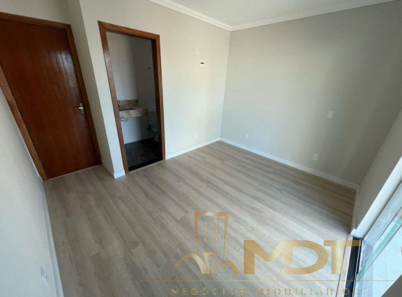 Imagem Imóvel com 5 Quartos à Venda, 167 m² em Heliópolis - Belo Horizonte