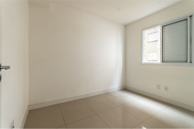 Imagem Imóvel com 2 Quartos à Venda, em Itaquera - São Paulo Imagem Imóvel com 2 Quartos à Venda, em Itaquera - São Paulo