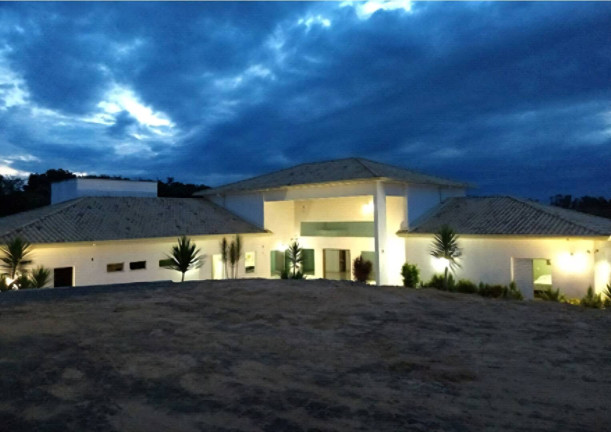 Casa com 4 Quartos à Venda, 4.600 m² em Esmeraldas
