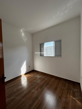 Imagem Casa com 2 Quartos à Venda, 200 m²