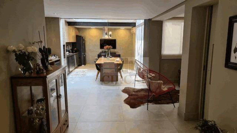 Imagem Casa com 2 Quartos à Venda ou Locação, 200 m² em Vila Olímpia - São Paulo Imagem Casa com 2 Quartos à Venda ou Locação, 200 m² em Vila Olímpia - São Paulo