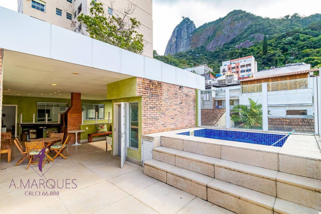 Imagem Casa com 4 Quartos à Venda, 595 m² em Humaitá - Rio De Janeiro