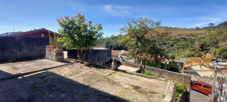 Imagem Casa com 2 Quartos à Venda, 370 m² em Jardim Márcia - Campos Do Jordão Imagem Casa com 2 Quartos à Venda, 370 m² em Jardim Márcia - Campos Do Jordão