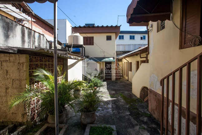 Imagem Casa com 10 Quartos à Venda, 223 m² em Lapa - São Paulo