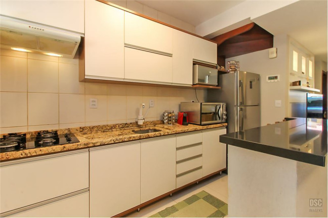 Imagem Casa com 2 Quartos à Venda, em Hípica - Porto Alegre Imagem Casa com 2 Quartos à Venda, em Hípica - Porto Alegre