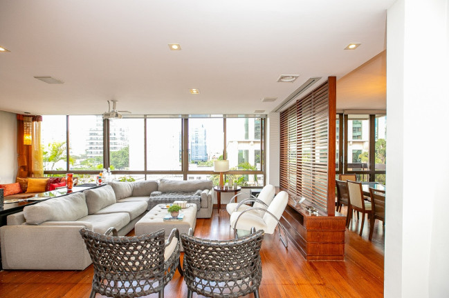 Imagem Apartamento com 3 Quartos à Venda, 225 m² em Itaim Bibi - São Paulo