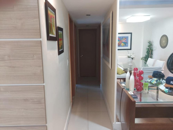 Imagem Imóvel com 3 Quartos à Venda, 25 m² em Campo Grande - Rio De Janeiro
