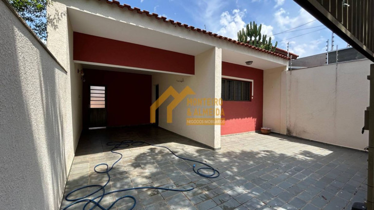 Casa com 3 Quartos à Venda, 190 m² em Jardim Shangri-lá - Itapetininga