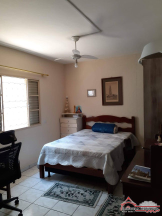 Imagem Casa com 2 Quartos à Venda, 175 m² em Parque Santo Antônio - Jacareí