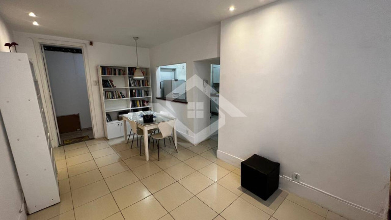Imagem Apartamento com 2 Quartos à Venda, 80 m² em Copacabana - Rio De Janeiro