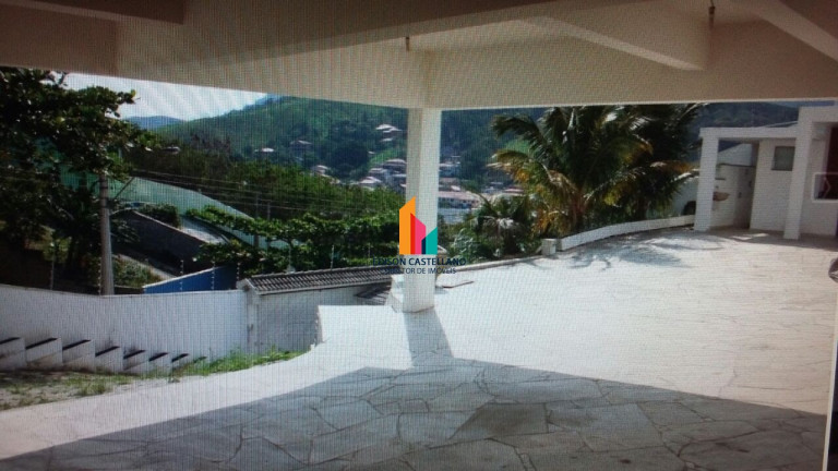 Imagem Sobrado com 4 Quartos à Venda, 300 m² em Viradouro - São Sebastião Imagem Sobrado com 4 Quartos à Venda, 300 m² em Viradouro - São Sebastião