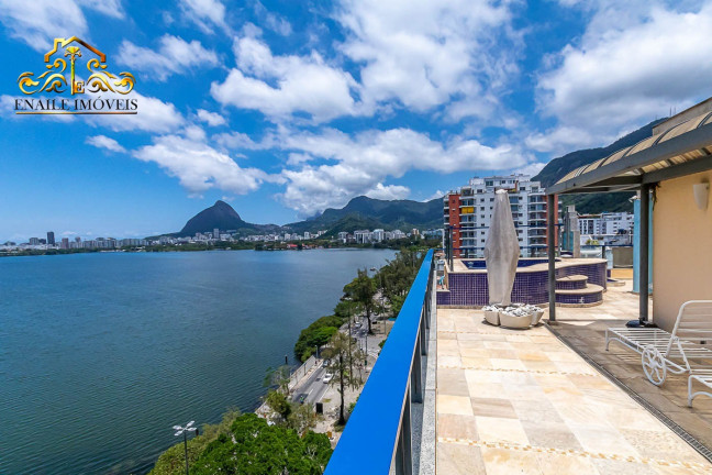 Imagem Imóvel com 4 Quartos à Venda, 495 m² em Lagoa - Rio De Janeiro Imagem Imóvel com 4 Quartos à Venda, 495 m² em Lagoa - Rio De Janeiro