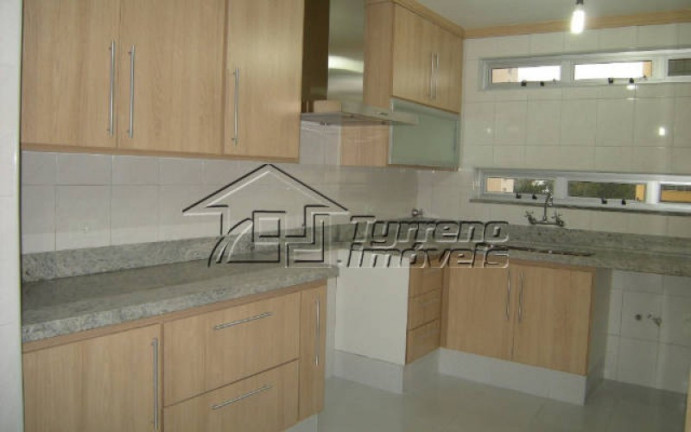Apartamento com 4 Quartos à Venda, 210 m² em Vila Adyana - São José Dos Campos