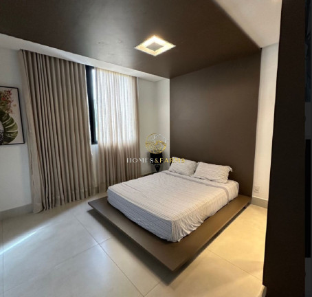 Imagem Casa com 5 Quartos à Venda, 447 m² em Alphaville Flamboyant Residencial Araguaia - Goiânia Imagem Casa com 5 Quartos à Venda, 447 m² em Alphaville Flamboyant Residencial Araguaia - Goiânia
