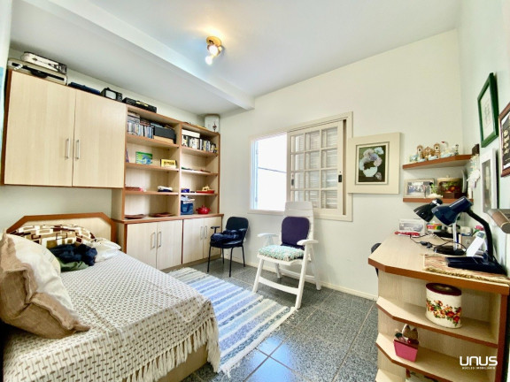 Imagem Casa com 5 Quartos à Venda, 420 m² em Coqueiros - Florianópolis Imagem Casa com 5 Quartos à Venda, 420 m² em Coqueiros - Florianópolis
