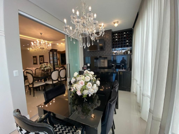 Apartamento com 3 Quartos à Venda, 141 m² em Centro - Itapema