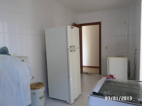 Imagem Apartamento com 2 Quartos à Venda, 69 m² em Vila Capri - Araruama