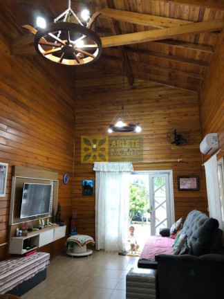 Imagem Imóvel com 2 Quartos à Venda, 120 m² em Sertão Do Trombudo - Itapema Imagem Imóvel com 2 Quartos à Venda, 120 m² em Sertão Do Trombudo - Itapema