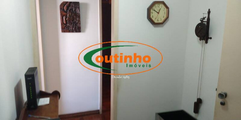 Imagem Apartamento com 4 Quartos à Venda, 159 m² em Tijuca - Rio De Janeiro Imagem Apartamento com 4 Quartos à Venda, 159 m² em Tijuca - Rio De Janeiro