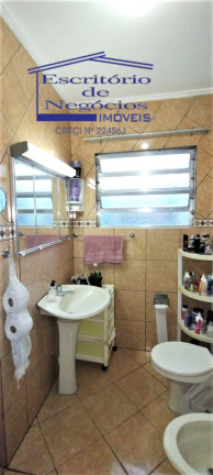 Imagem Casa com 3 Quartos à Venda, 204 m² em Vila Nova - Porto Alegre