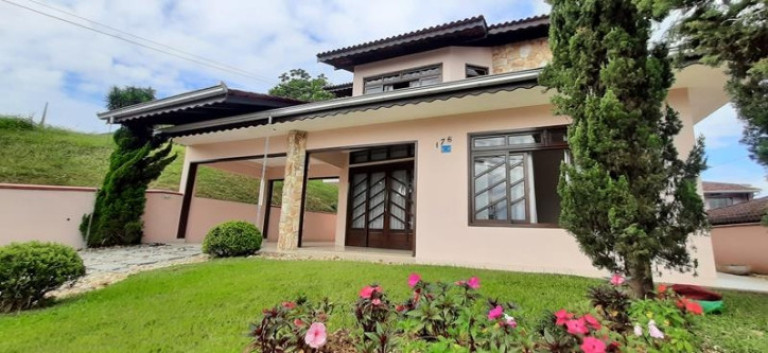 Imagem Sobrado com 4 Quartos à Venda, 269 m² em Santa Catarina - Joinville
