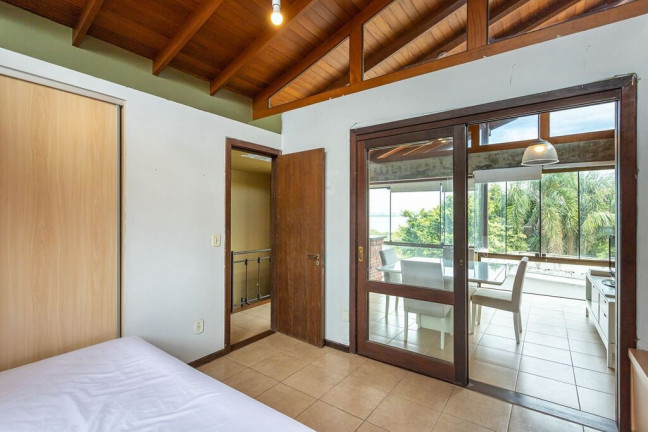 Imagem Casa de Condomínio com 3 Quartos à Venda, 199 m² em Vila Assunção - Porto Alegre